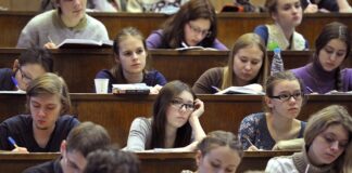 Студенты Красноярского края возвращаются за парты.