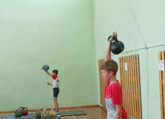 Самые юные спортсмены гиревой дисциплины в Богучанский район привезут медали!