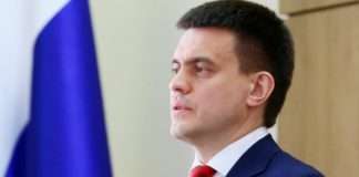 Партия «Единая Россия» выдвинула Михаила Котюкова кандидатом в губернаторы Красноярского края.Напомним, единый день голосования состоится 10 сентября.