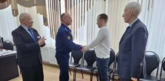 Медаль «За отвагу» вручили Александру Быкову из Кежемского района.