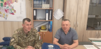 «Вагонами приходит лес, ребята разгружают и складируют…Круглый лес крупный и тяжелый, приходится разгружать руками, с погрузочными машинами там очень сложно», — участник СВО рассказал о поставках леса в зону СВО и отметил, что лучше отправлять пиломатериалы.