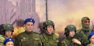 15-летнему школьнику из Богучанского района вручили васильковый берет.