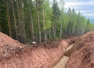 В Богучанах строят водопроводные сети.