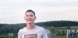 «-Для нас это очень тяжело, но деваться некуда». Семье Туниековых из Таежного на реабилитацию сына срочно требуются денежные средства.