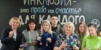 Красноярские ребятишки сделали подарки для детей из ЛНР