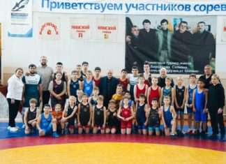 Воспитанникам Богучанской спортивной школы провели мастер-класс легенды борьбы.