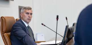 Какие меры поддержки будут предоставляться беззаявительно и кому? Эти и другие вопросы обсудили депутаты краевого парламента на завершающей сессии.