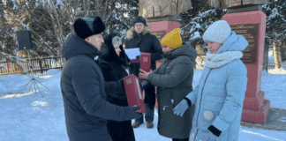 Бюст Героям СВО установили в Сибири и ДНР