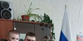 В Богучанском ЗАГСе родителям выдали первый официальный документ на новорожденную Мирославу.