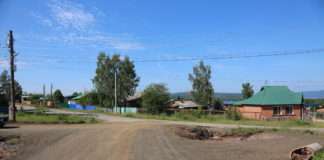 Позади середина лета и часть ремонтов дорог уже завершена. В программу ремонта вошли улицы нескольких населенных пунктов, в том числе села Богучаны. Впервые были отремонтированы в полном объеме улицы в микрорайоне «Западный», речь о которых пойдет в репортаже
